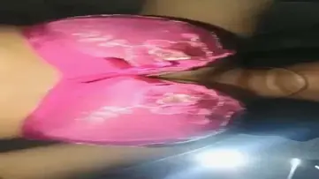 Cewek BH Pink Pamer Tete Gede Montok Viral